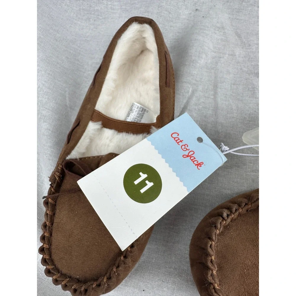 Cat & Jack Girls Chestnut Brown‎ Faux Fur Lined Moccasin Slippers Size 11 NWT